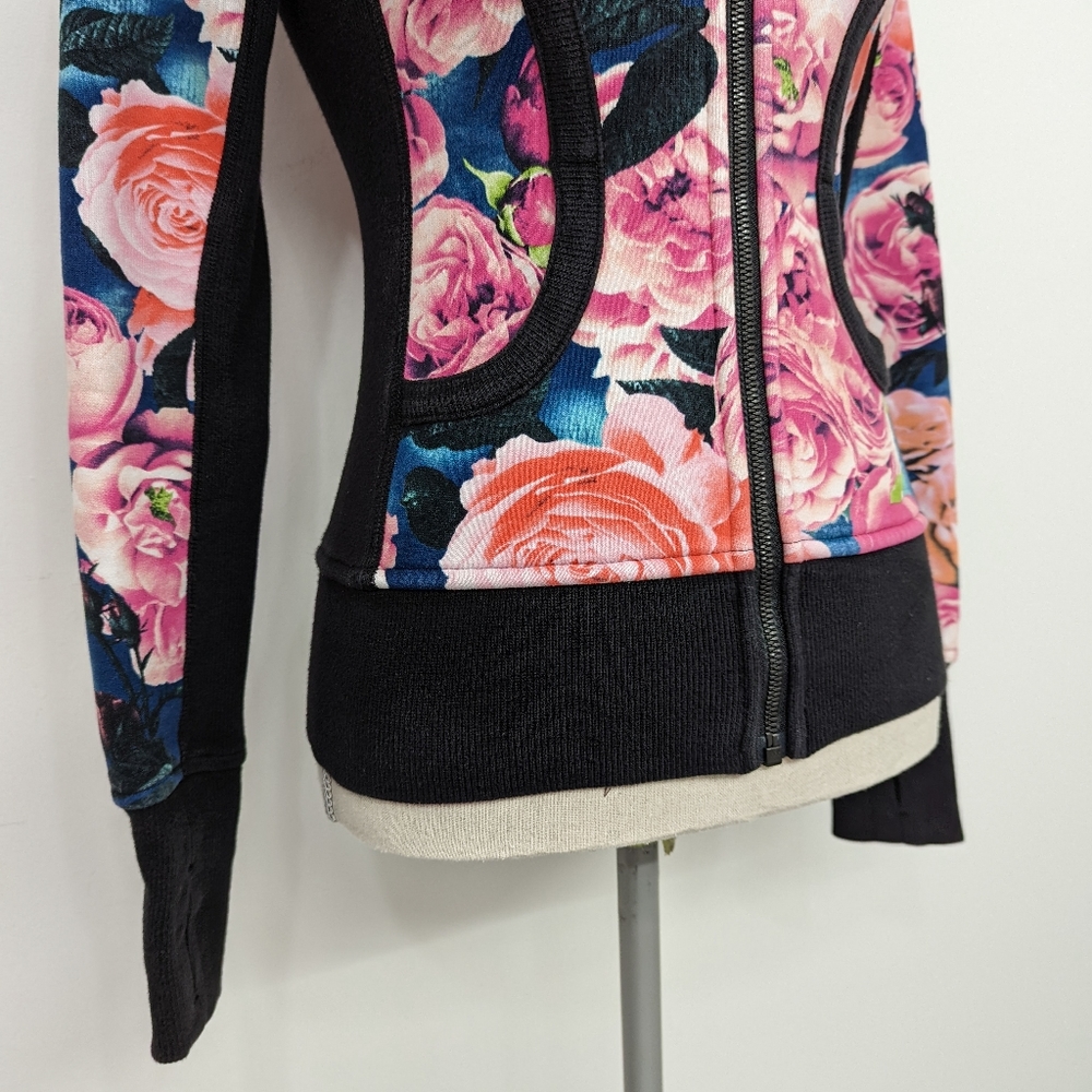 Rare Lululemon Secret Garden Vintage Pink Hoodie - Picture 5 of 13